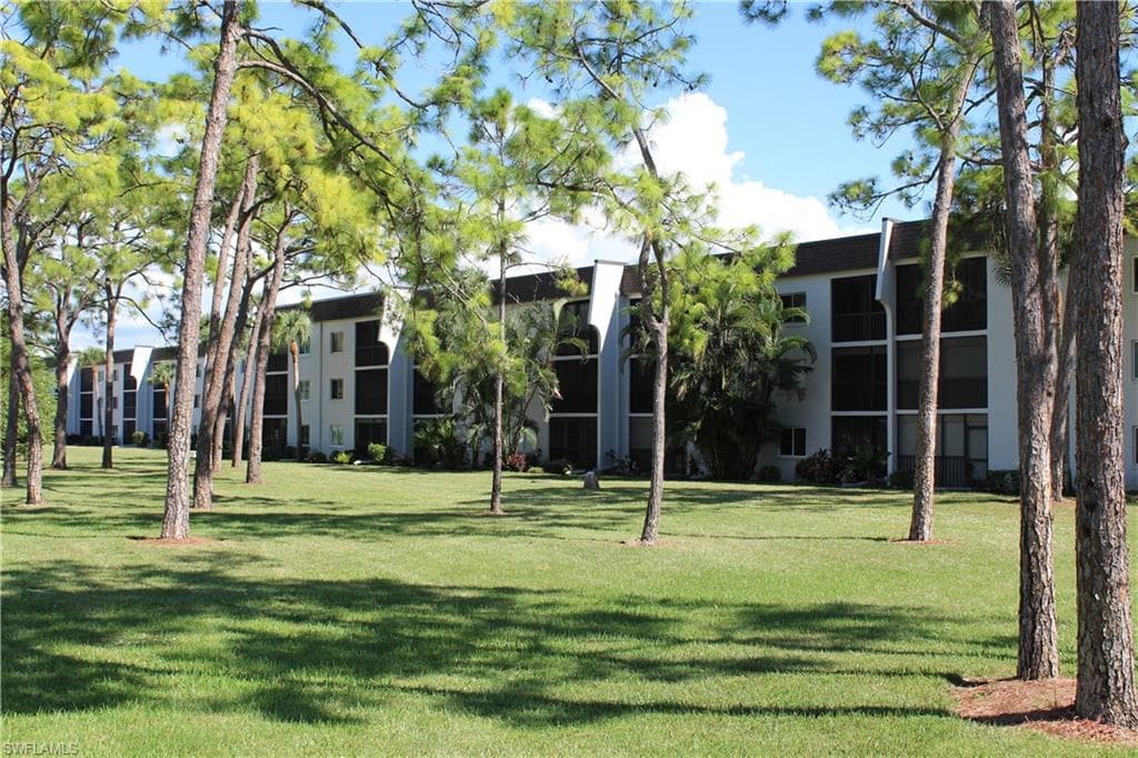 25806 Cockleshell DR 314 BONITA SPRINGS, FL 34135