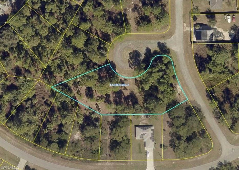 5004 Day CT LABELLE, FL 33935