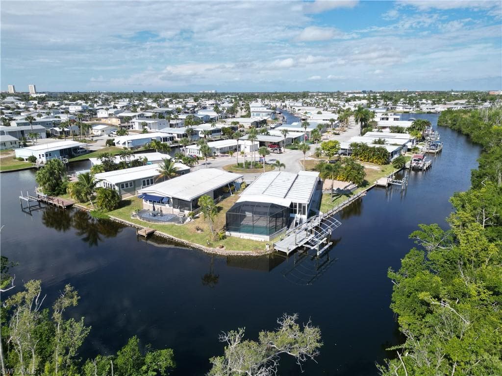 17941 Bryan CT FORT MYERS BEACH, FL 33931