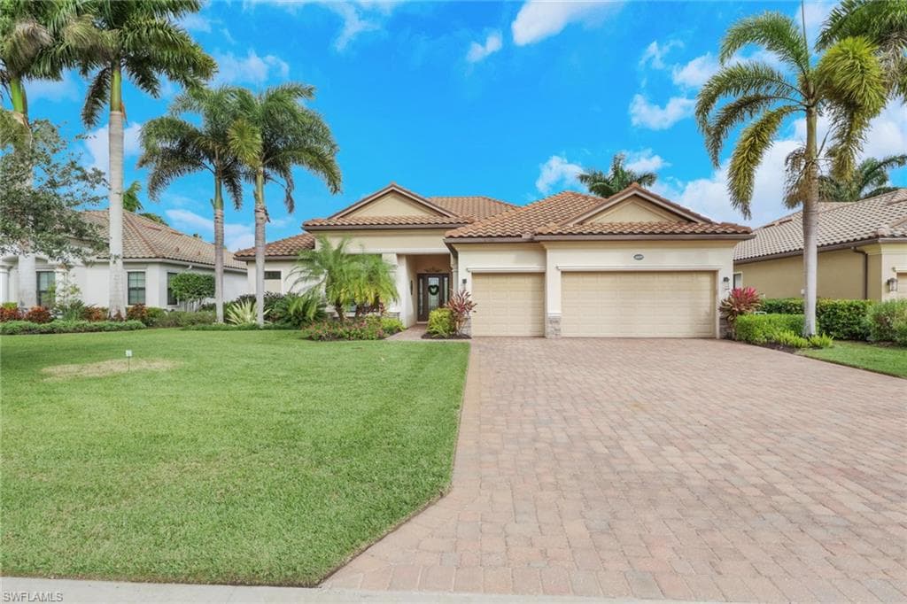10099 Biscayne Bay Lane NAPLES, FL 34120