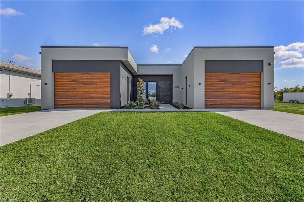 3311 SW 11th CT CAPE CORAL, FL 33914