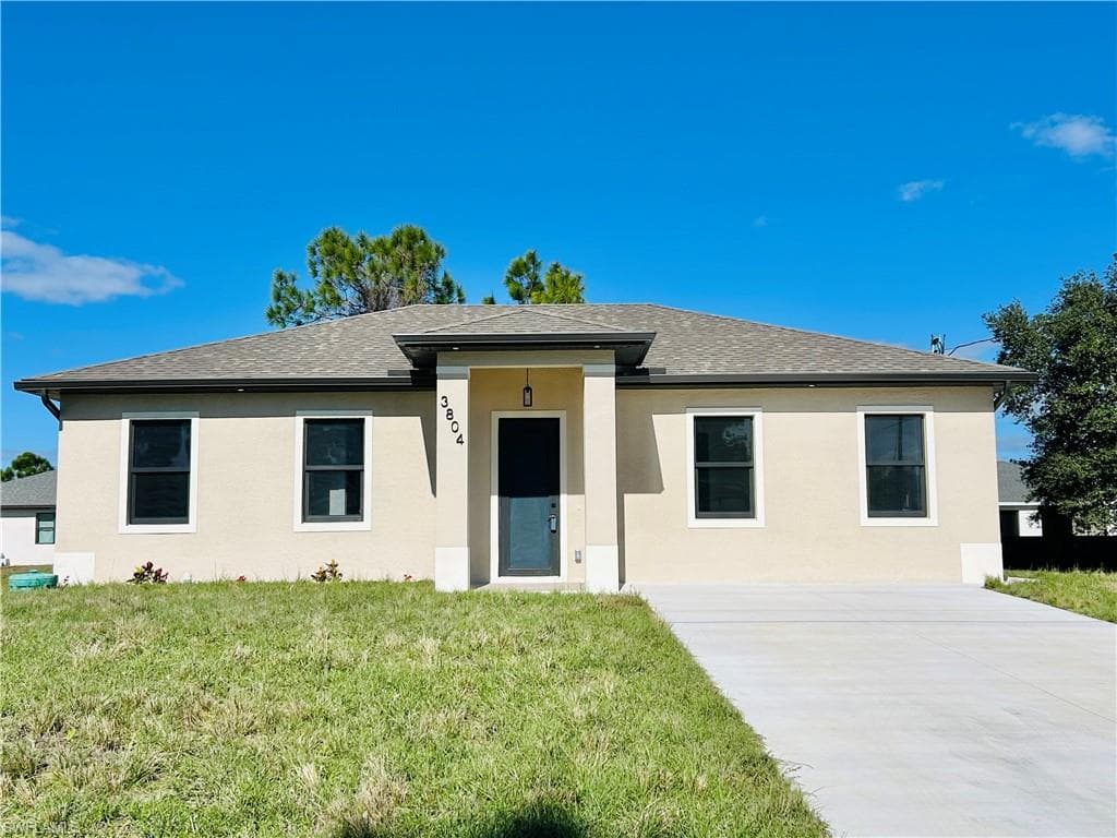 3804 6th ST SW LEHIGH ACRES, FL 33976