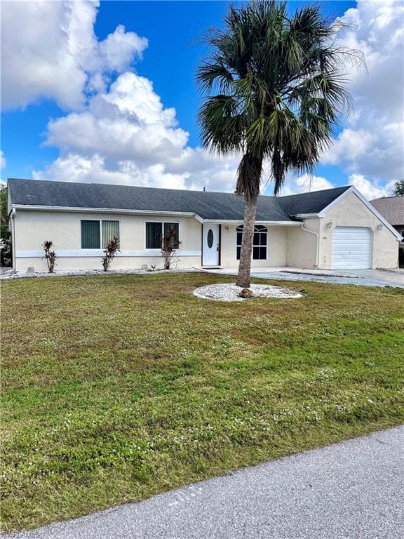 2466 Lakeshore CIR PORT CHARLOTTE, FL 33952