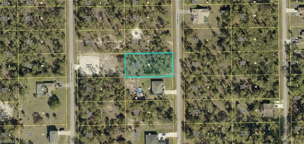 15 Johns AVE LEHIGH ACRES, FL 33936