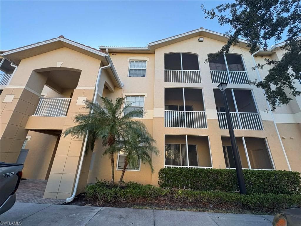 9045 Colby DR 2411 FORT MYERS, FL 33919