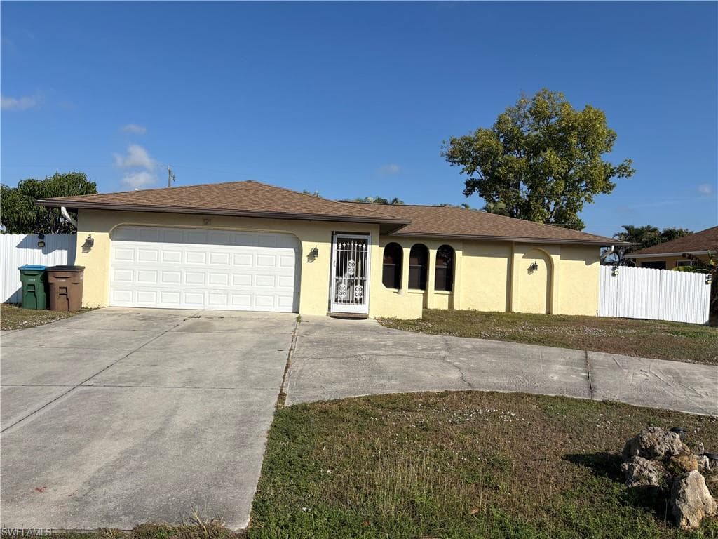 121 SW Trafalgar PKWY CAPE CORAL, FL 33991