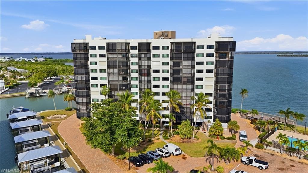 4265 Bay Beach LN 926 FORT MYERS BEACH, FL 33931