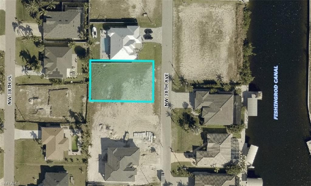 102 NW 38th AVE CAPE CORAL, FL 33991