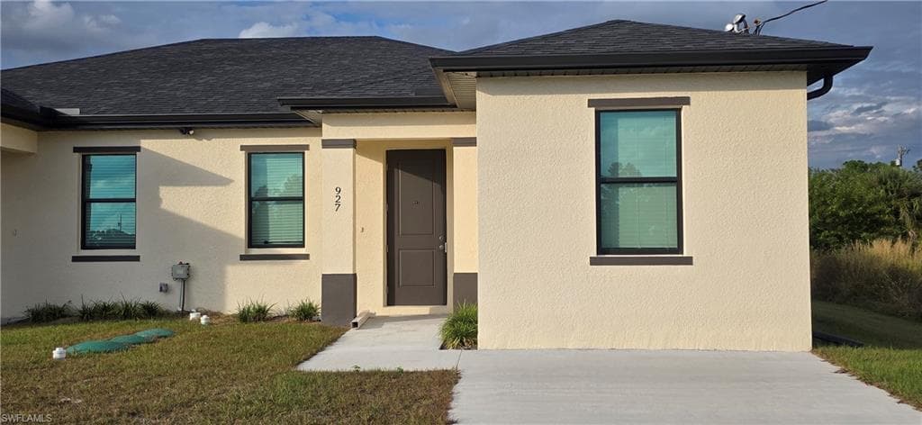 927 Chenault ST LEHIGH ACRES, FL 33974