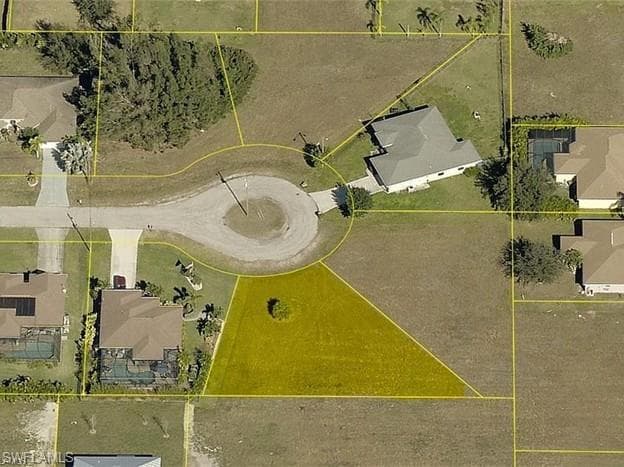 824 NW Embers TER CAPE CORAL, FL 33993