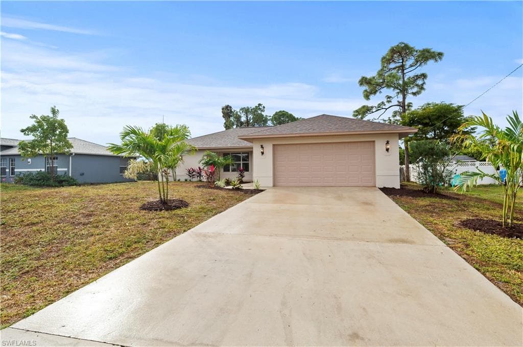 8358 Cardinal RD FORT MYERS, FL 33967