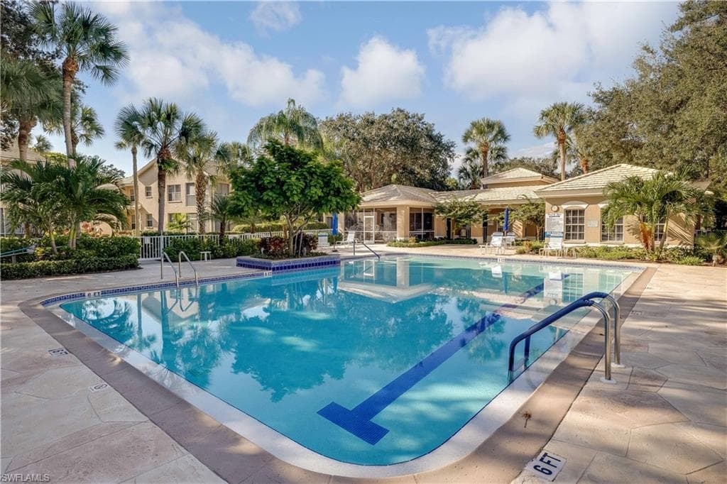 24827 Lakemont Cove LN 101 BONITA SPRINGS, FL 34134