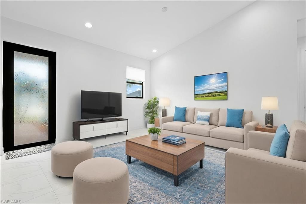 2639 4th TER CAPE CORAL, FL 33991