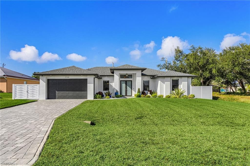 1720 SW 19th PL CAPE CORAL, FL 33991