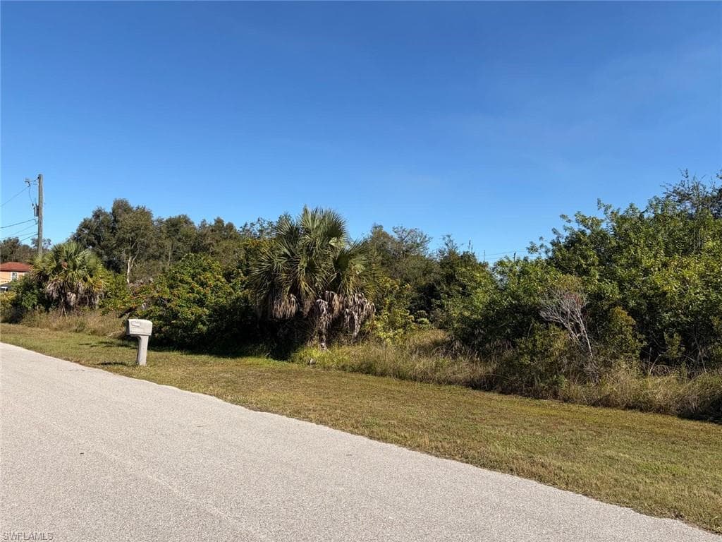 1110 Chapel AVE LEHIGH ACRES, FL 33971