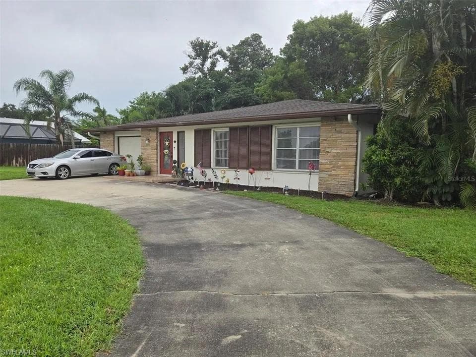 172 Coral Vine DR NAPLES, FL 34110