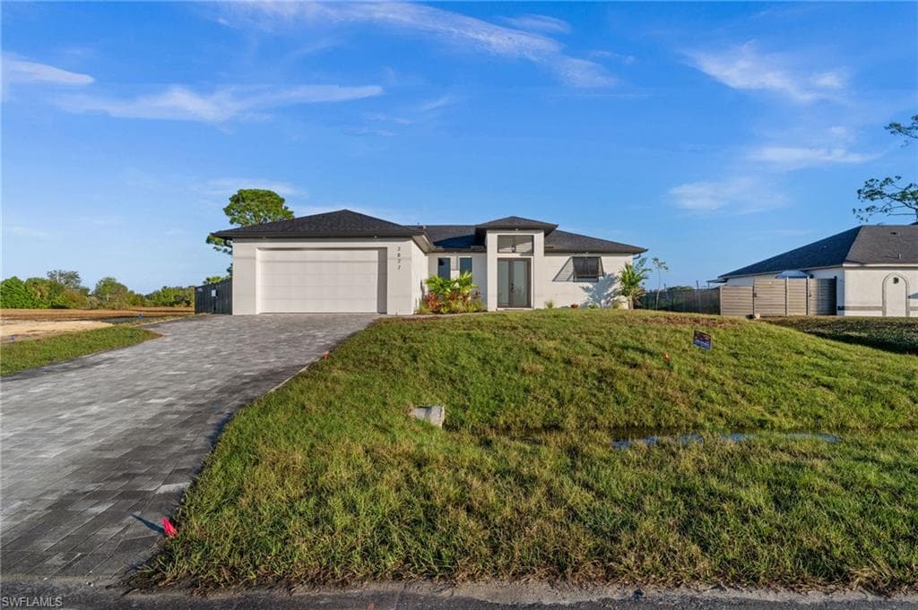 2827 13th ST CAPE CORAL, FL 33993