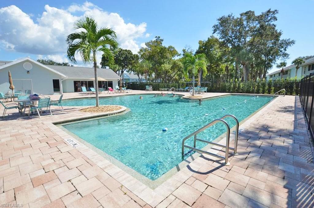 113 Wading Bird CIR W-102 NAPLES, FL 34110
