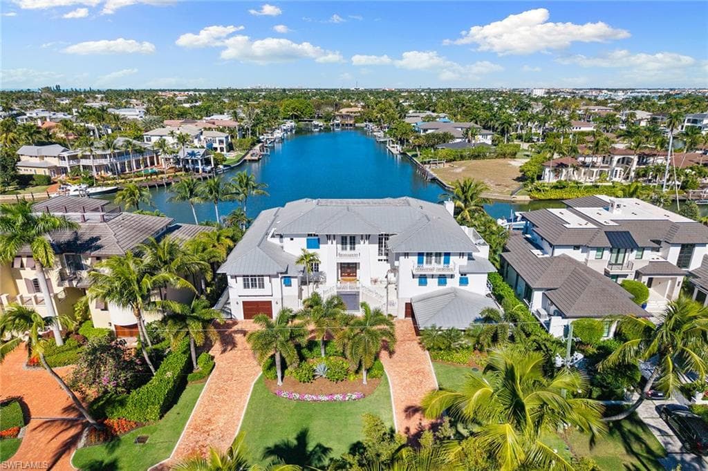 481 21st AVE S NAPLES, FL 34102