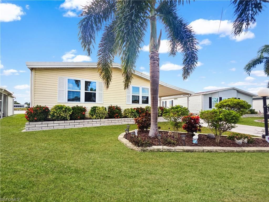 264 Lakeside DR NORTH FORT MYERS, FL 33903