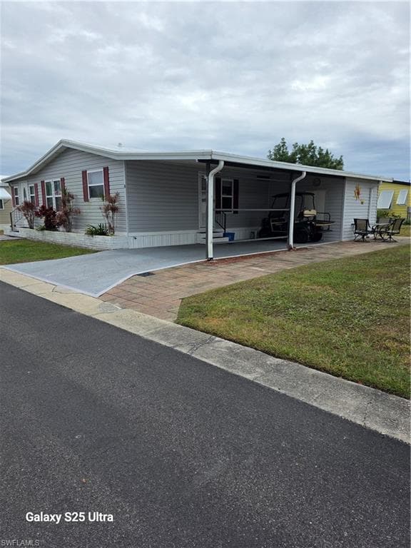 8 Kelp ST ALVA, FL 33920