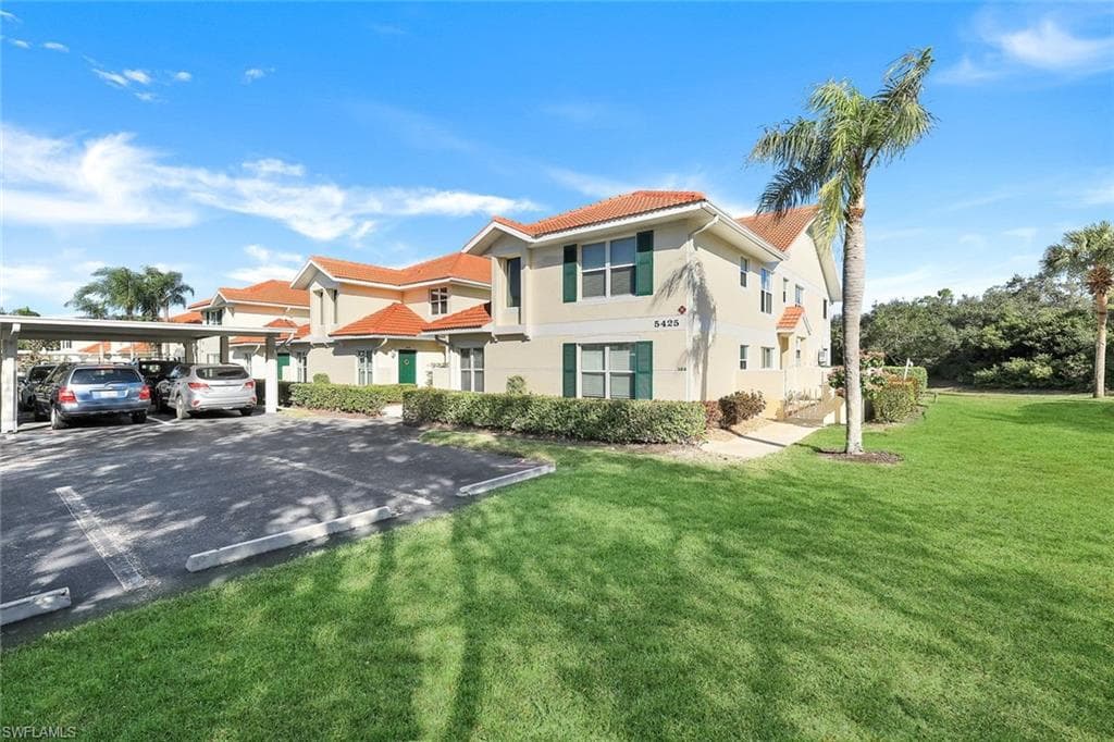5425 Worthington LN 103 NAPLES, FL 34110