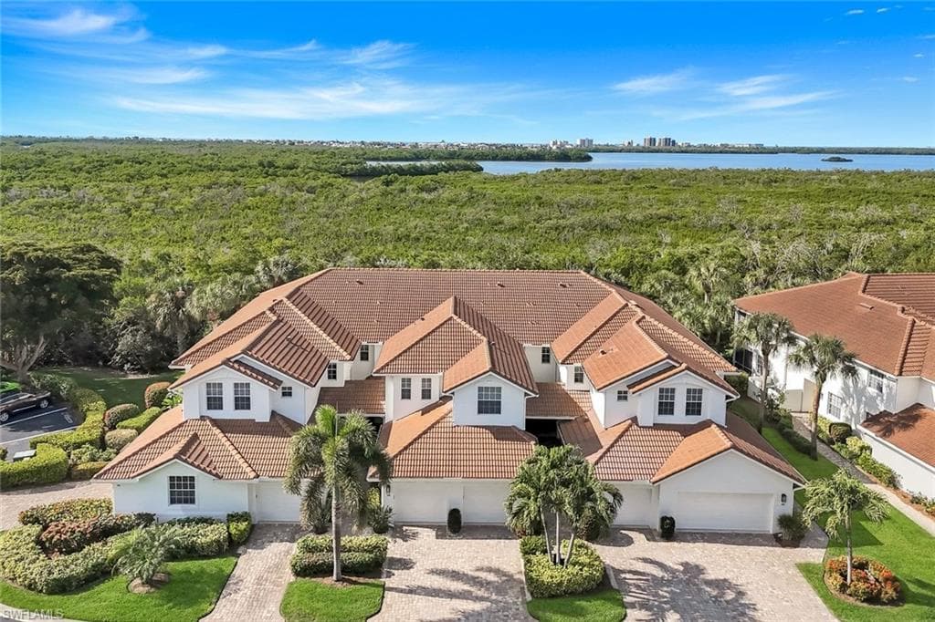 26992 Montego Pointe CT 203 BONITA SPRINGS, FL 34134