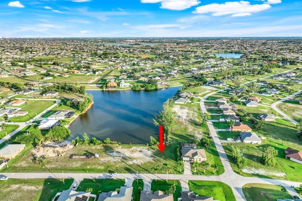 1305 NW 20th CT CAPE CORAL, FL 33993