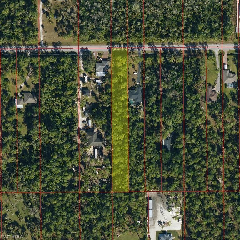 18 AVE NE NAPLES, FL 34120