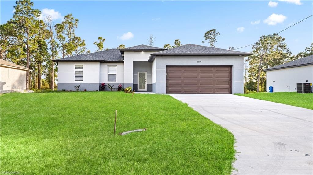 311 Mangonia AVE LEHIGH ACRES, FL 33974