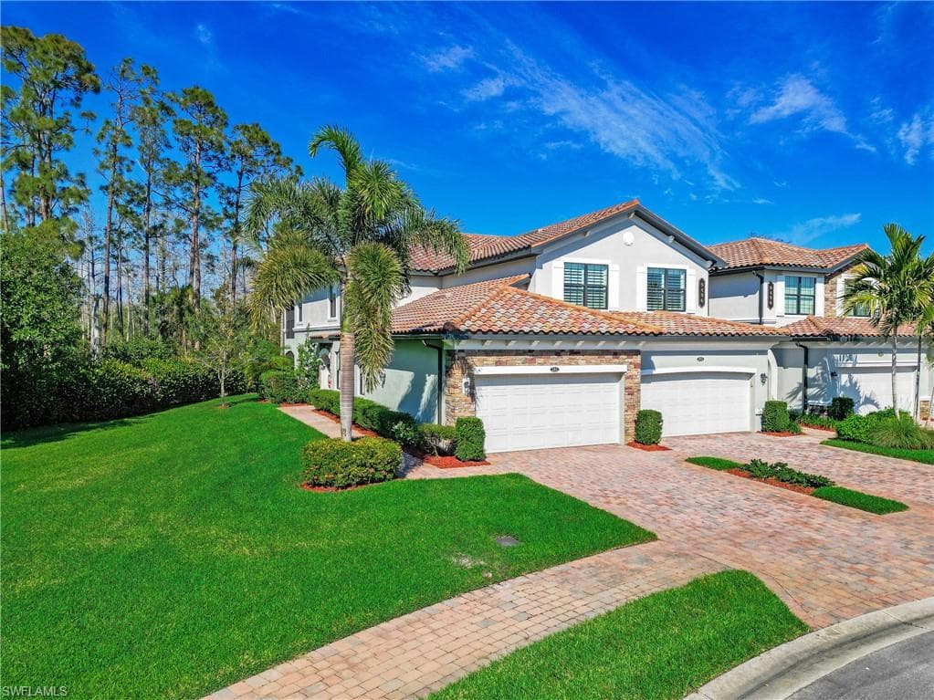9496 Casoria CT 101 NAPLES, FL 34113