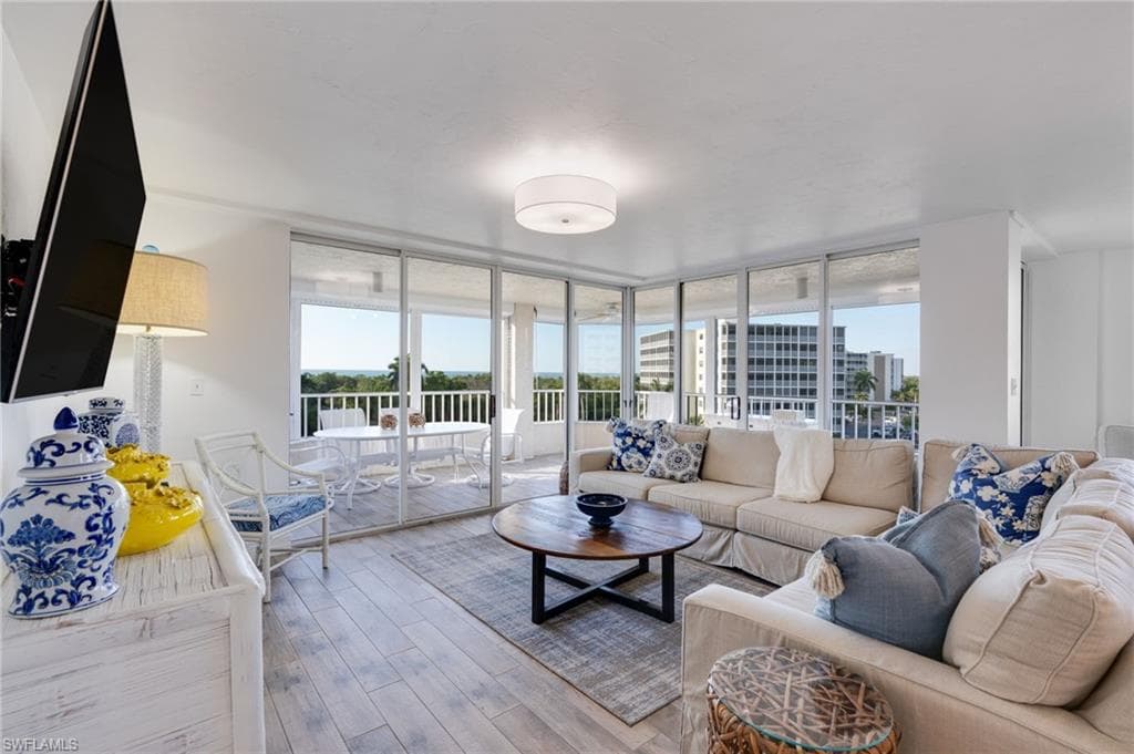 11118 Gulf Shore DR A401 NAPLES, FL 34108