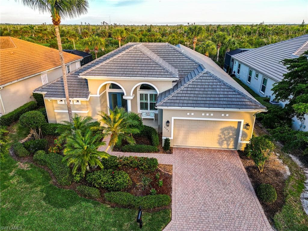 8782 New Castle DR FORT MYERS, FL 33908