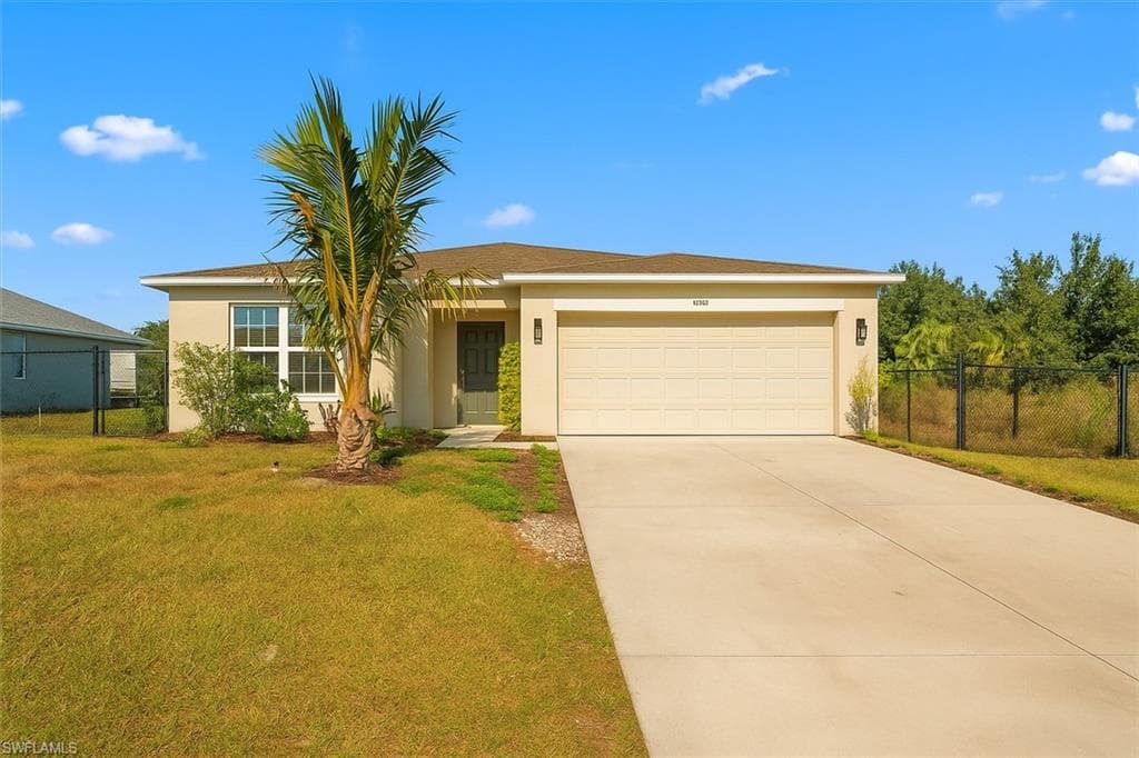 2612 51st ST SW LEHIGH ACRES, FL 33976