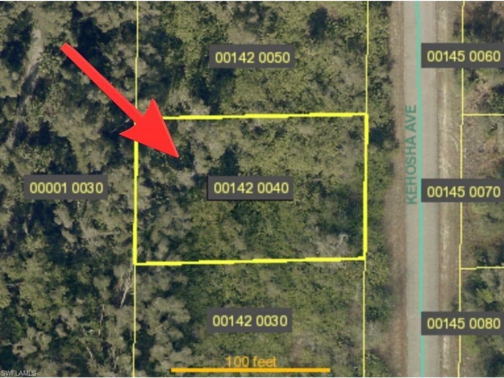 720 Kehosha AVE LEHIGH ACRES, FL 33974