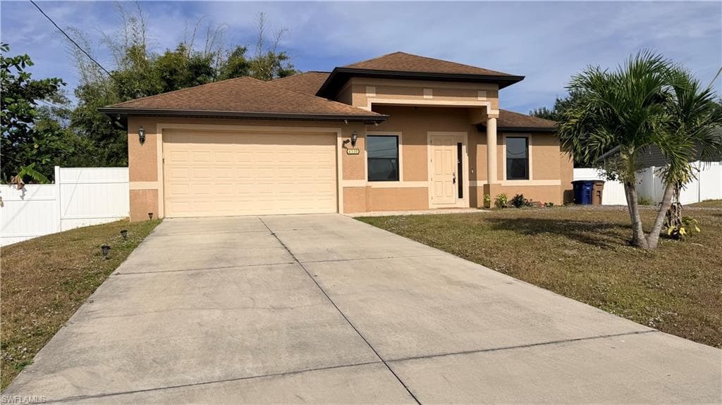 4310 4th ST SW LEHIGH ACRES, FL 33976