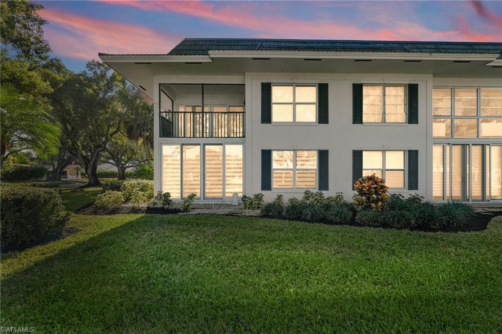 292 Banyan BLVD 292 NAPLES, FL 34102