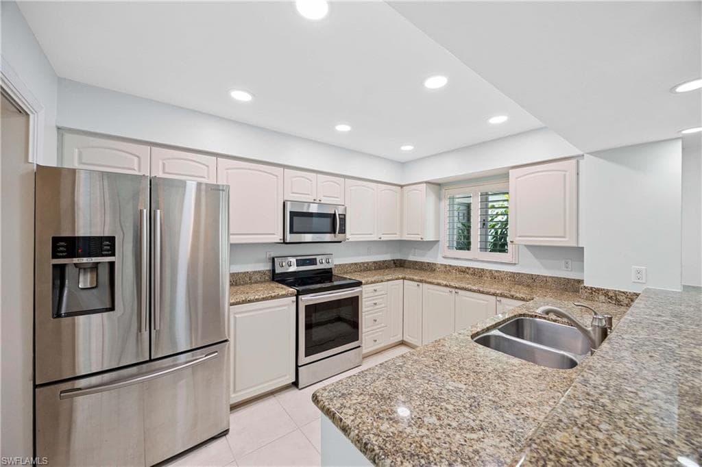 1608 Spoonbill LN B NAPLES, FL 34105