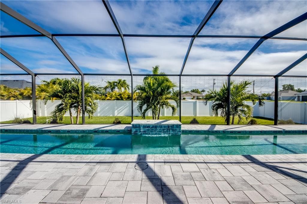 29 SW 21st PL CAPE CORAL, FL 33991