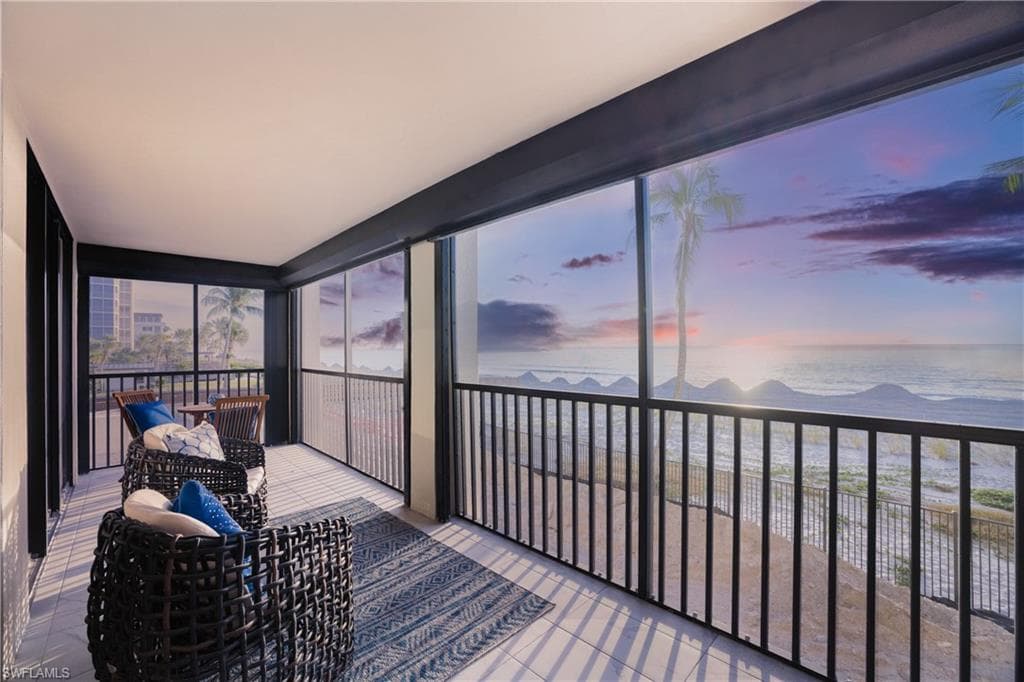 9715 Gulf Shore DR 103 NAPLES, FL 34108