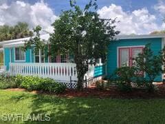 981 8th TER N NAPLES, FL 34102