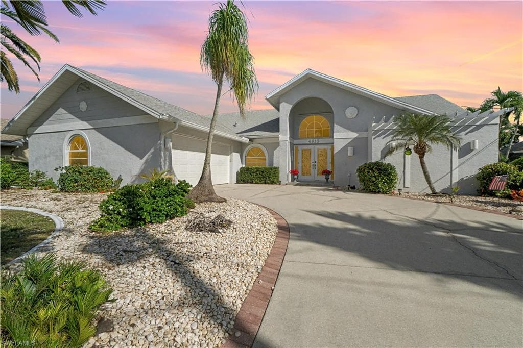 4913 SW 11th CT CAPE CORAL, FL 33914