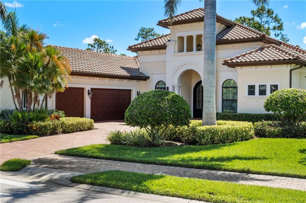 6625 Costa CIR NAPLES, FL 34113