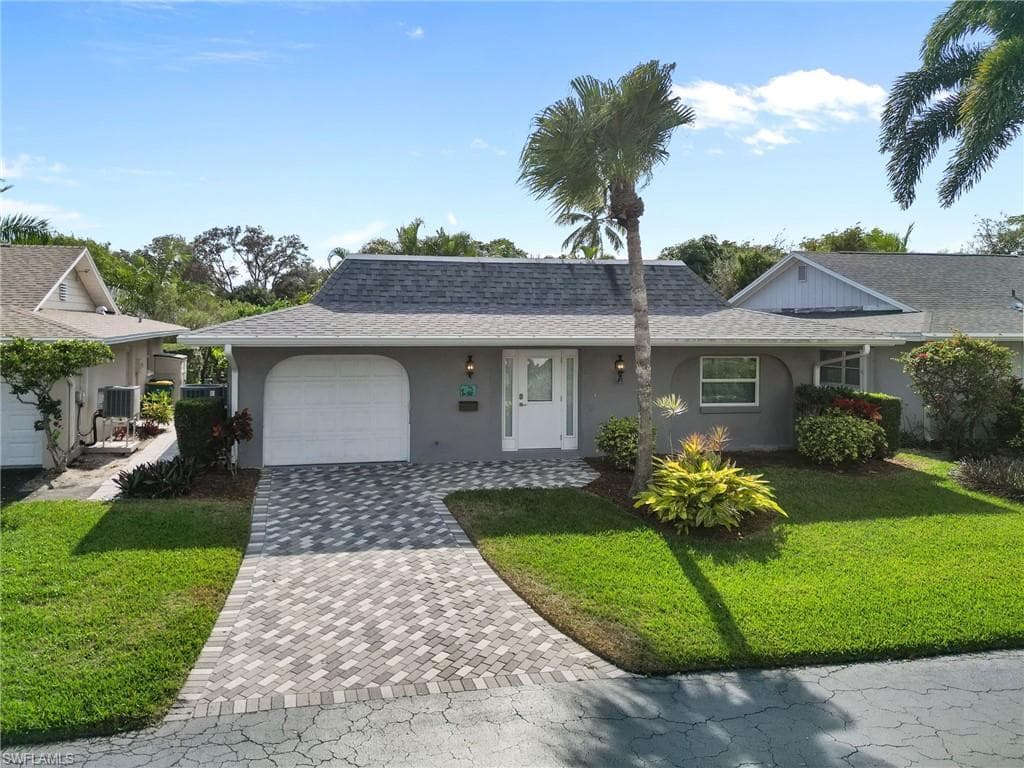 3 Crooked LN 23 NAPLES, FL 34112