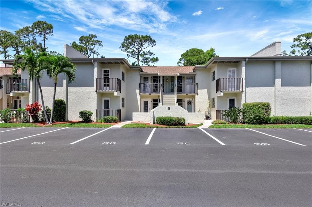 7400 College PKWY 5A FORT MYERS, FL 33907