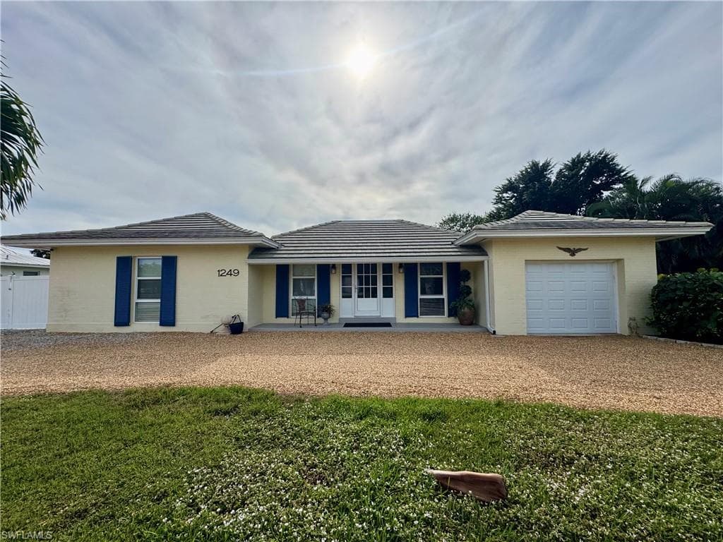 1249 Fruitland AVE MARCO ISLAND, FL 34145