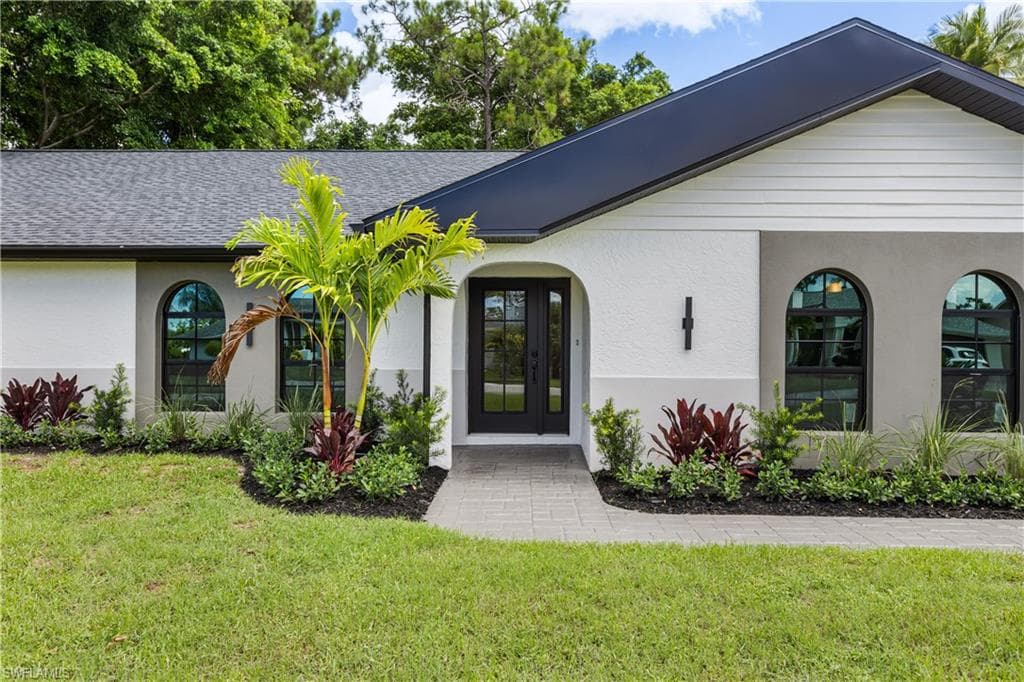 1911 Princess CT NAPLES, FL 34110