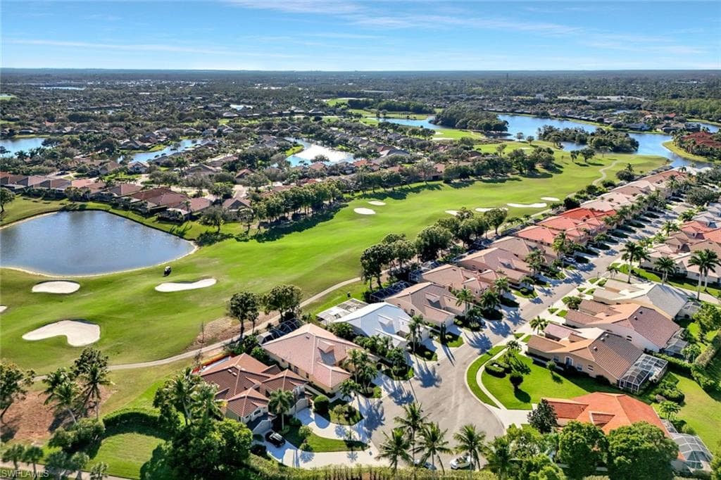 6679 Castlelawn PL 16 NAPLES, FL 34113