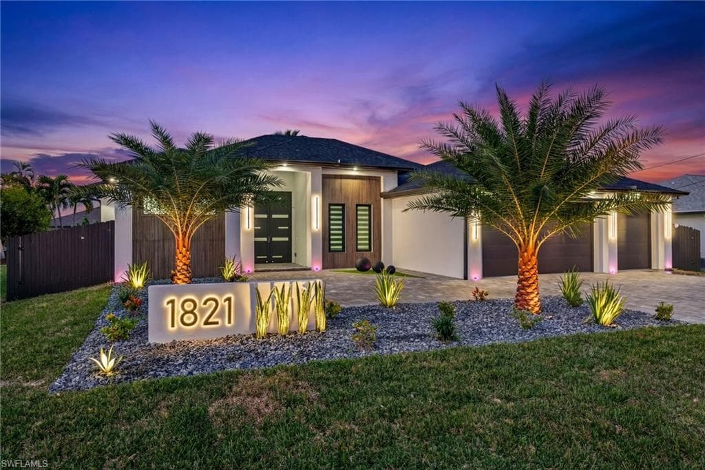 1821 SW 25th TER CAPE CORAL, FL 33914