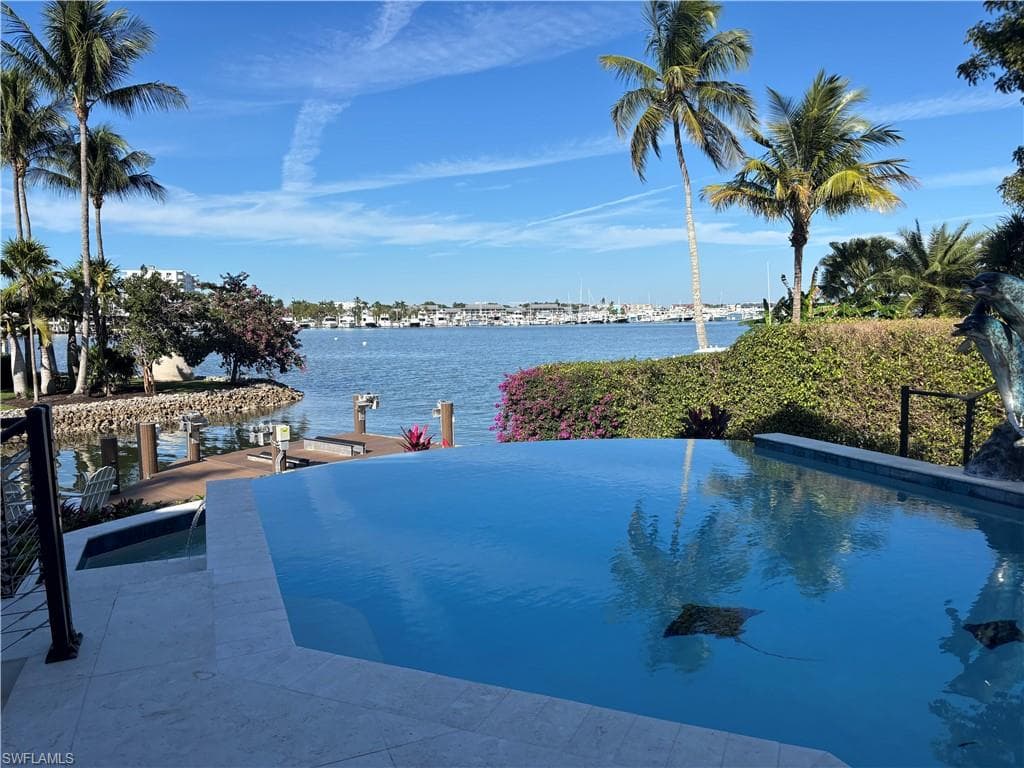 793 17th AVE S NAPLES, FL 34102